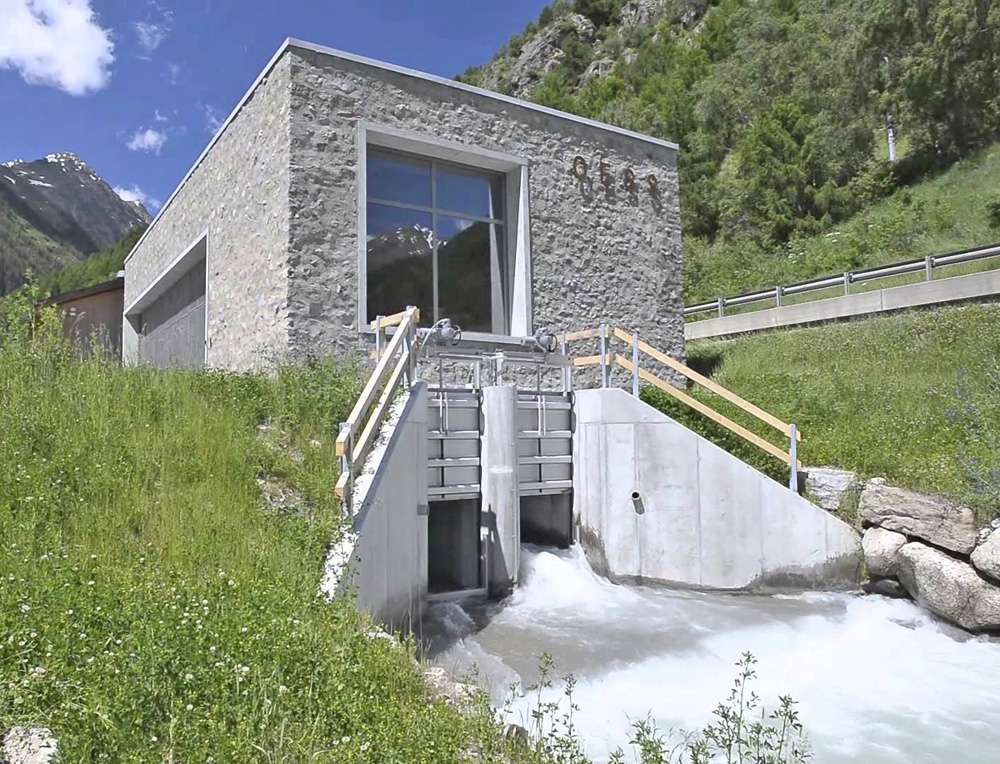 Малий гідрогенератор Швейцарія. Фото надані автором